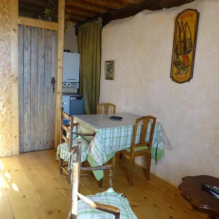 Les Chambres A Id